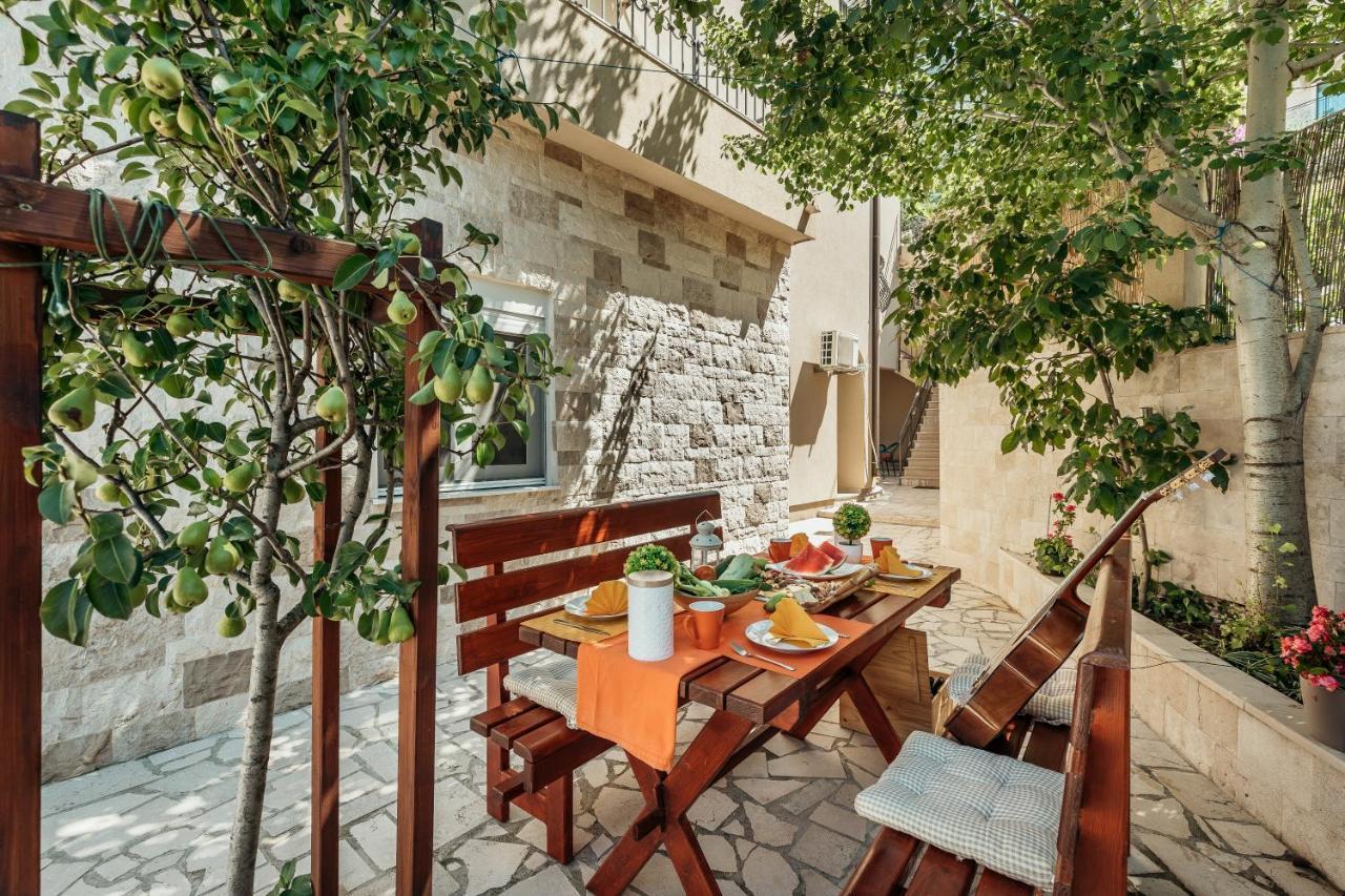 Apartments Cosovic Котор Екстериор снимка